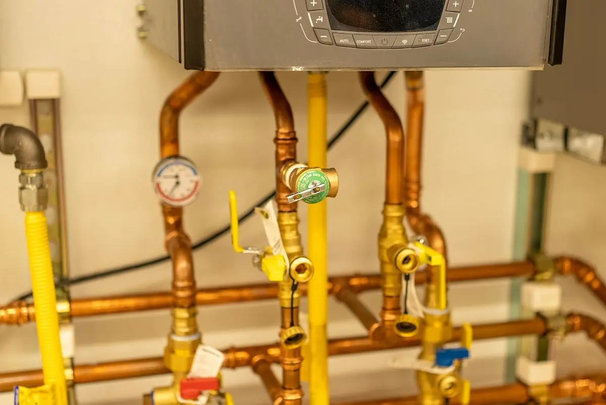 Licensed technician providing Sewer Cleanout for a homeowner in Elm Springs